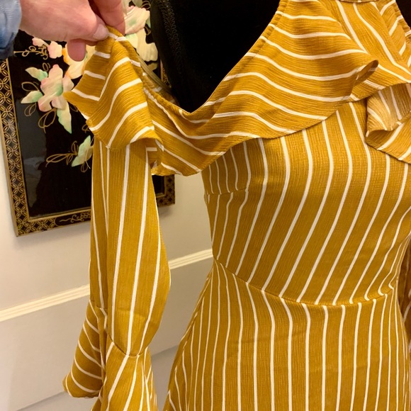 ✨ High Neck Cold Shoulder Dress 🎀 3 for $25 - Picture 2 of 8